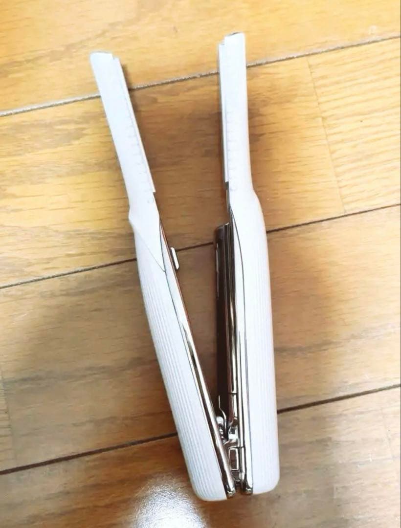 [発送1日可能] [1年間保証書付き]ReFaコンパクトアイロンホワイト