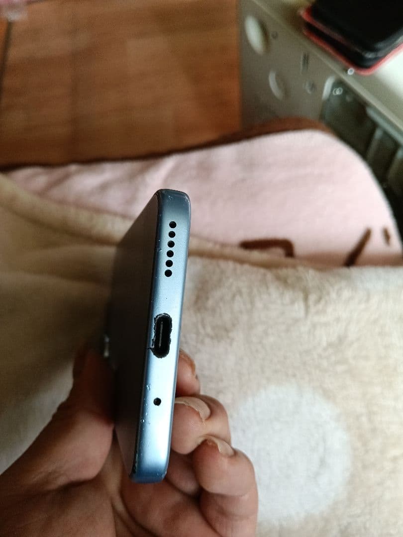 Libero5GivAT302ZTデュアルカメラ スマートフォン 青色