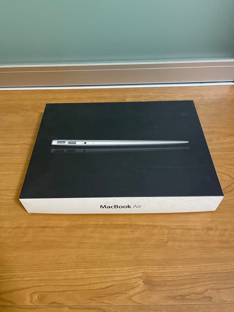 MacBook本体 Apple MacBook Air 13-inch Mid2011 256GB