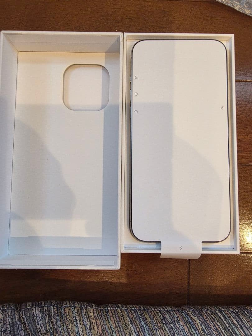 新品未使用 Apple iPhone 15 Pro max 512gb