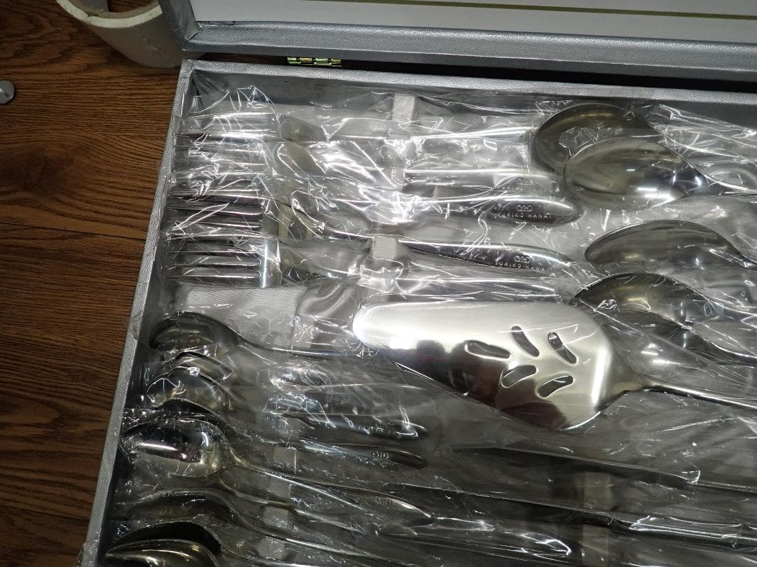 ☆*彡様 HANAI YUKIKO　ステンレススチール カトラリーセット