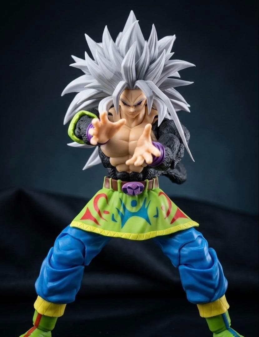 海外限定 S.H ドラゴンボール フィギュア スーパーサイヤ人5 孫悟空ブラック