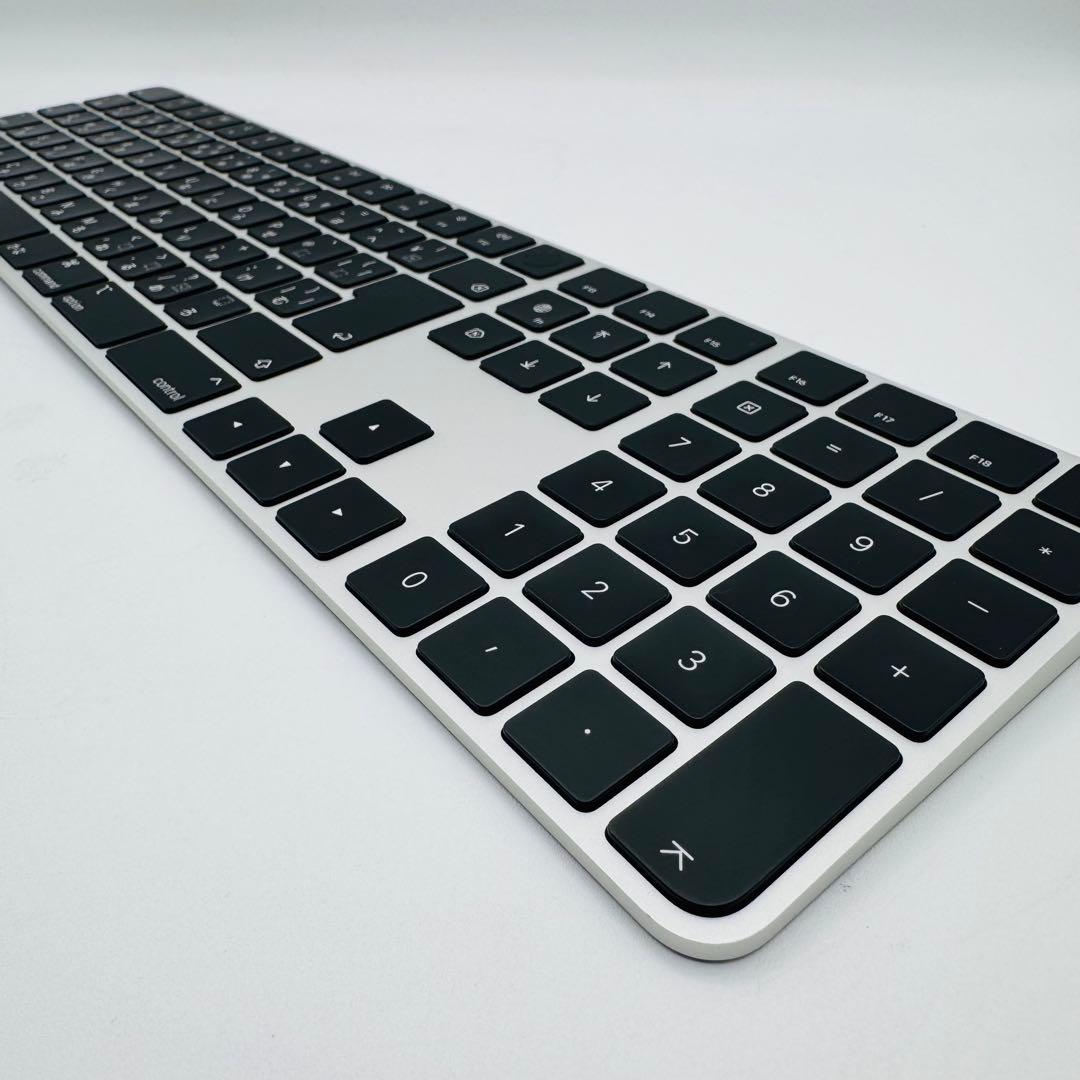 キーボード MagicKeyboard TouchID MMMR3J/A Lightning