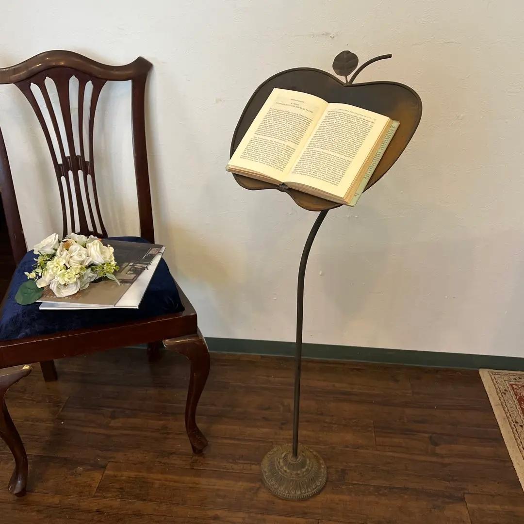 k200r124 りんごの譜面台 林檎モチーフのユニークな逸品 金属製スタンド