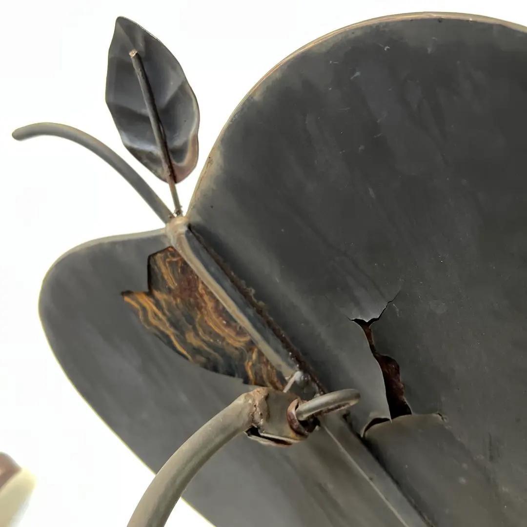 k200r124 りんごの譜面台 林檎モチーフのユニークな逸品 金属製スタンド