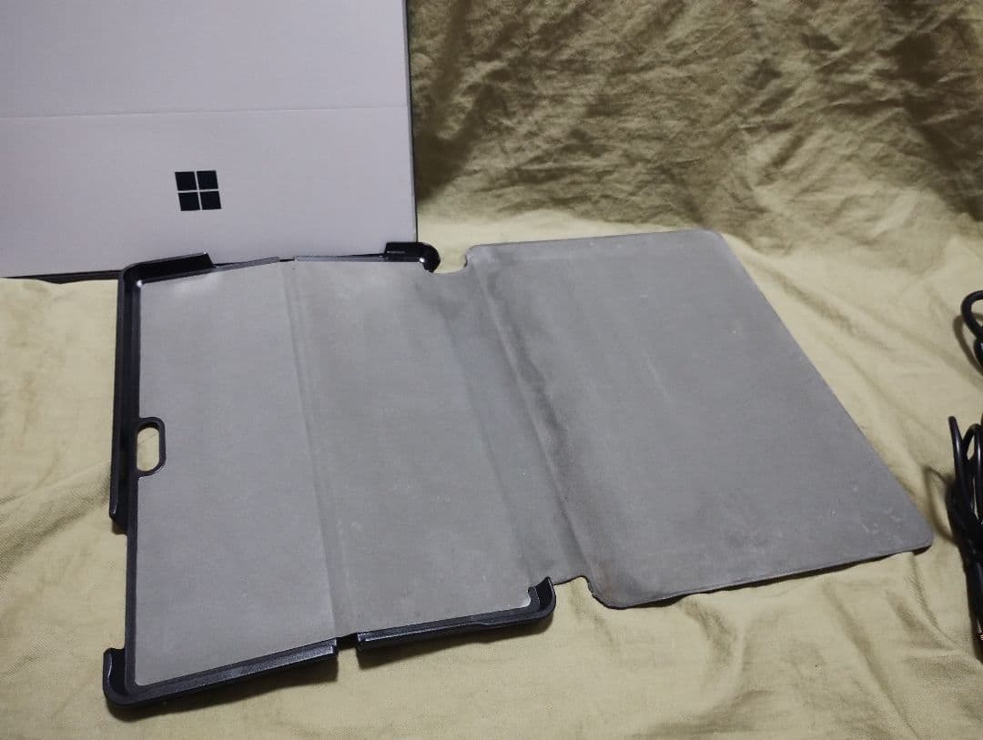 Surface Go 2 正規版win11 サブ機にどうぞ！
