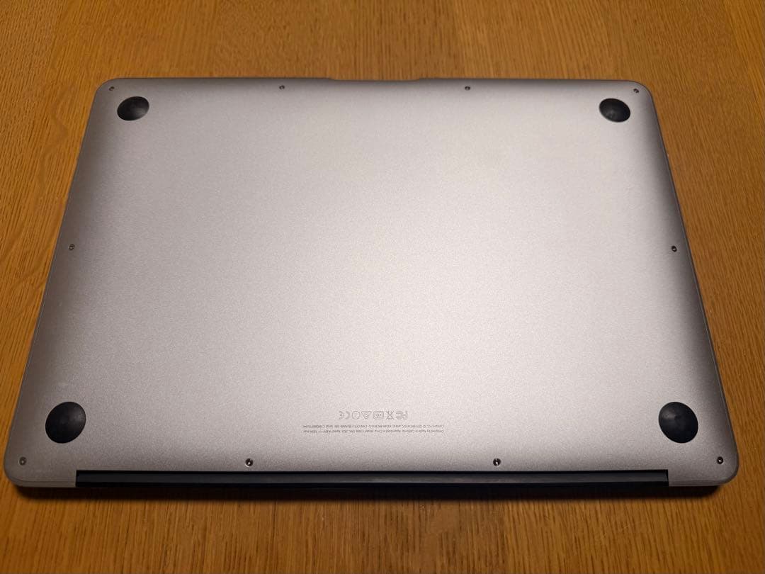 MacBook本体 MacBook Air (13-inch,Early2015 4G/256G)
