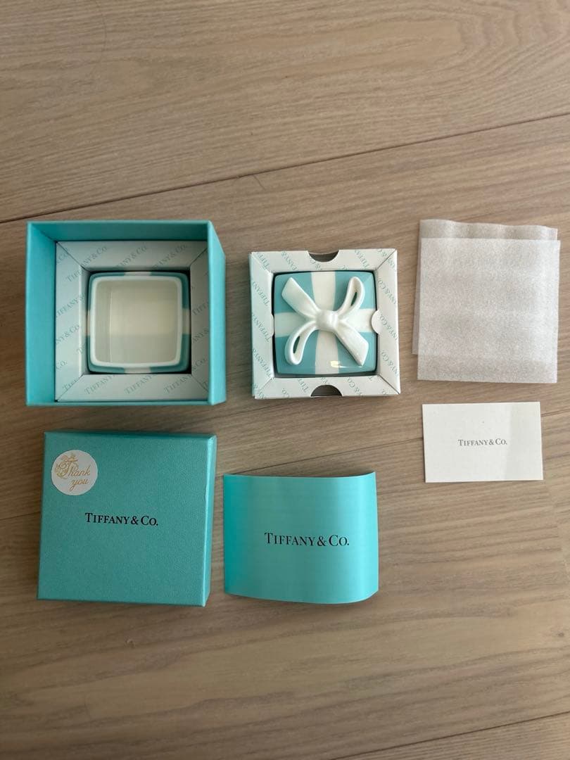 【新品未使用】★ティファニーTiffany & Co. ギフトボックス型小物入れ