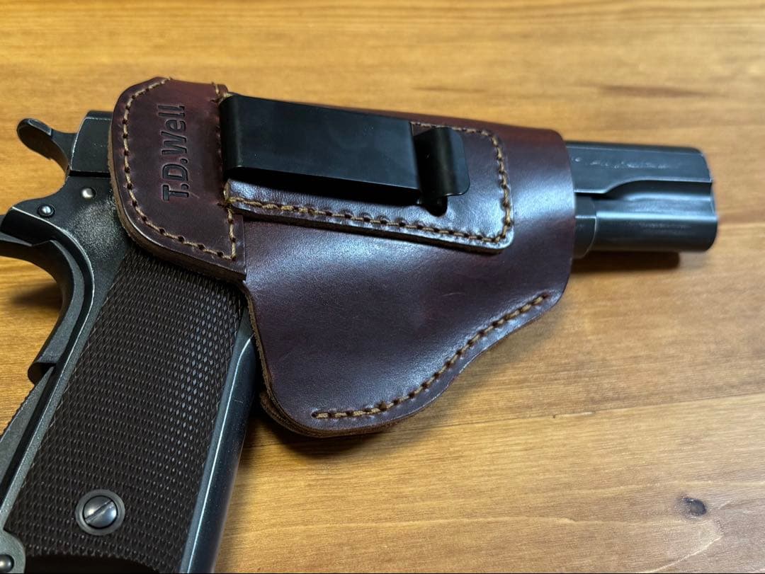 M1911A1 ヴィンテージ風ガスブローバックガン・本革ホルスター同梱