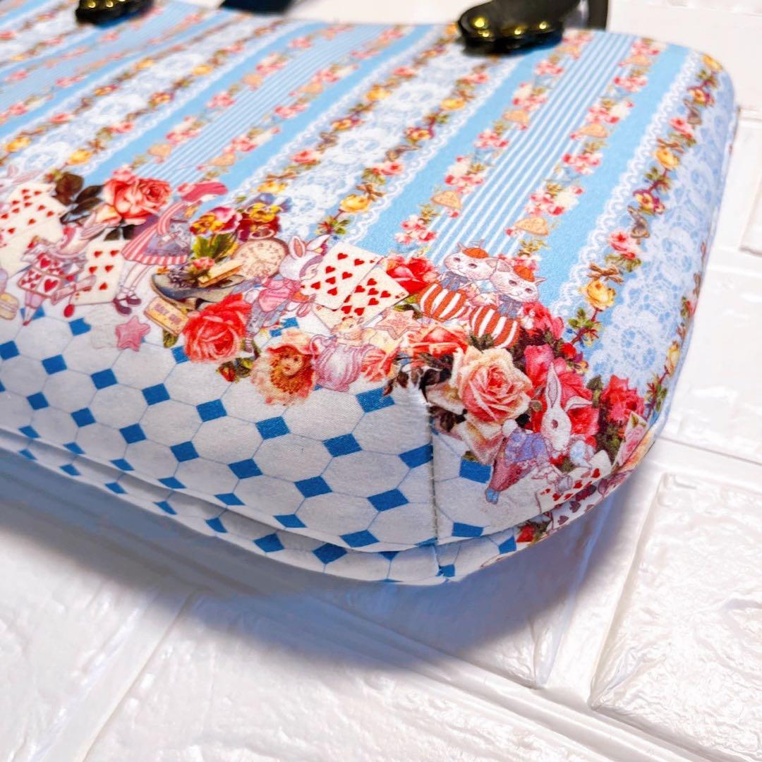 ジョリーフルール♡アリスのお茶会ブルー　ラウンドバッグ　いちごチャーム付き