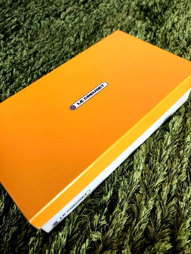 ル・クルーゼ　角皿 ペア　サクラ　ピンク