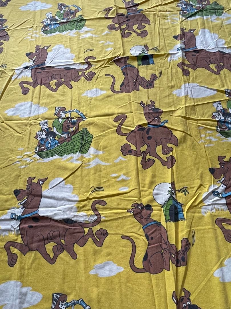 ☆ビンテージシーツ　スクービードゥー　生地