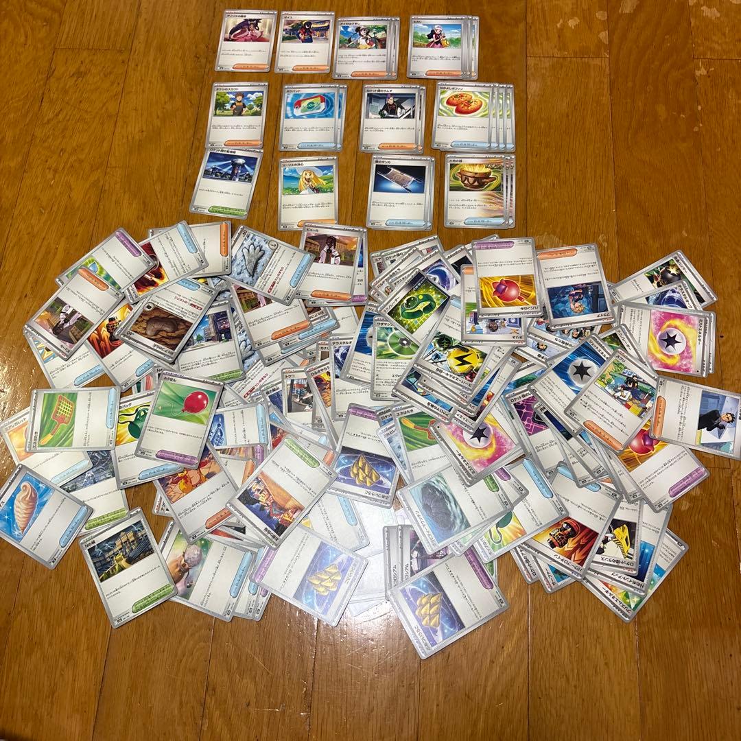 く*ね様 ポケモンカードまとめ売り　引退品