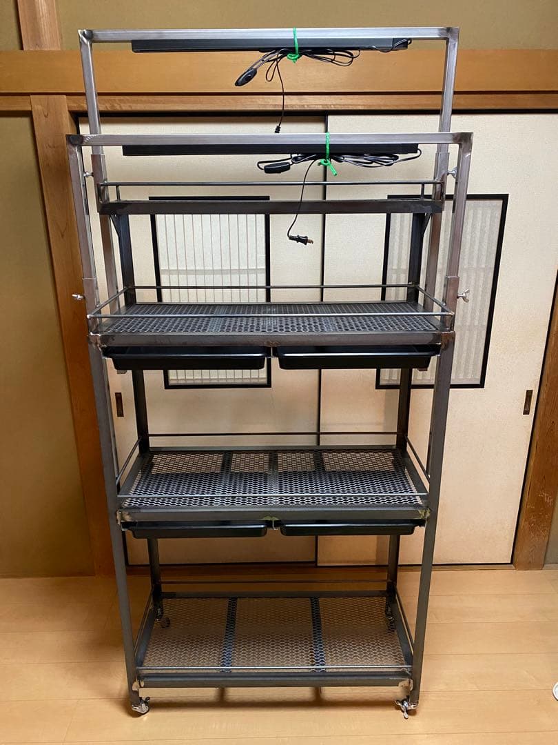 アイアンシェルフ　アイアンラック　植物　育成ライト