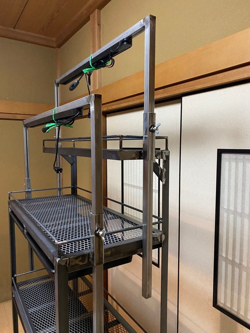 アイアンシェルフ　アイアンラック　植物　育成ライト