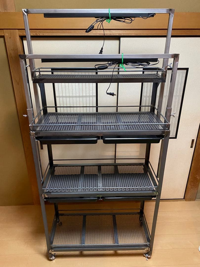 アイアンシェルフ　アイアンラック　植物　育成ライト