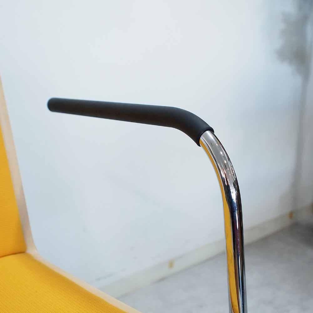 トーネット/THONET スチールフレーム アームチェア ZR24490