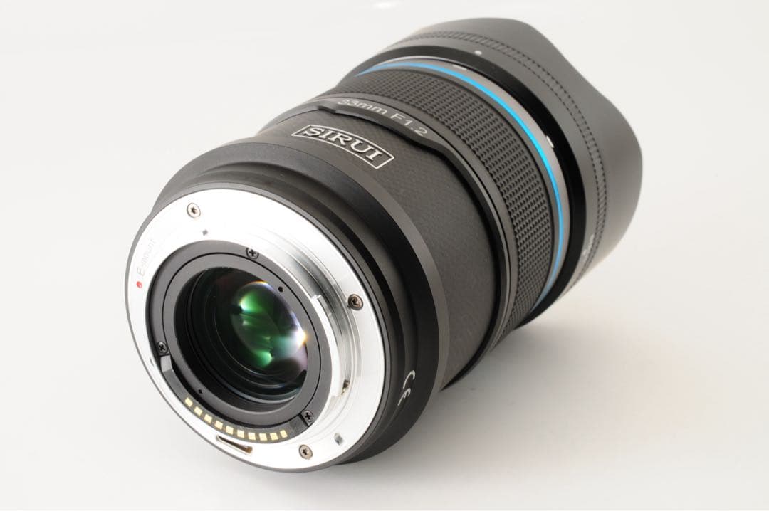 【美品】 SIRUI 33mm f1.2 APS-C AF SONY Eマウント