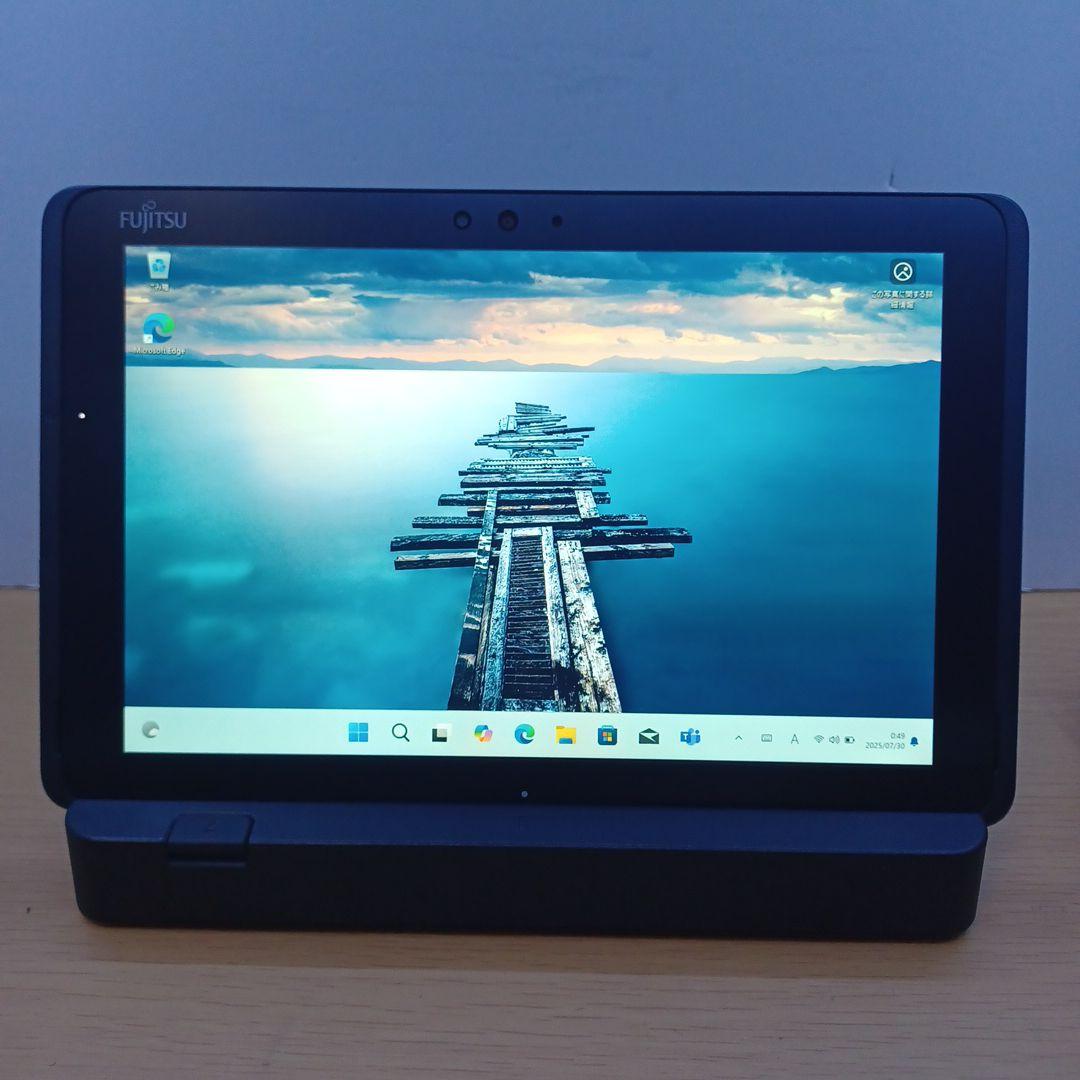 富士通　Q509/VB Celeron N4100/8GB/SD128GB