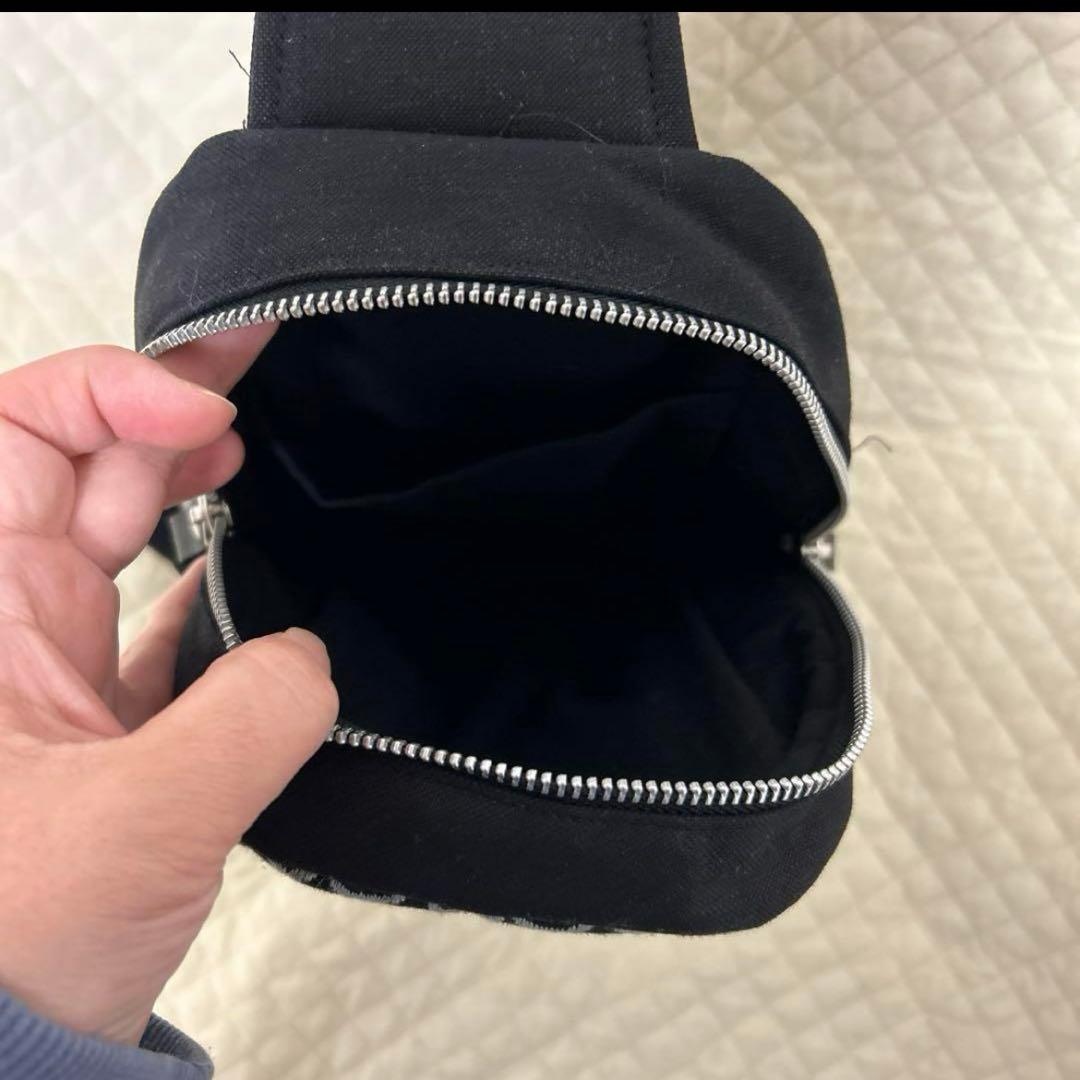 ミナペルホネン　ハンドメイド　BOXタイプボディバッグ マーメイドネイビー