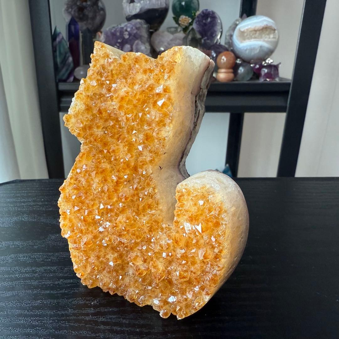 天然石シトリンの猫ちゃん　置物　彫物NO.112303