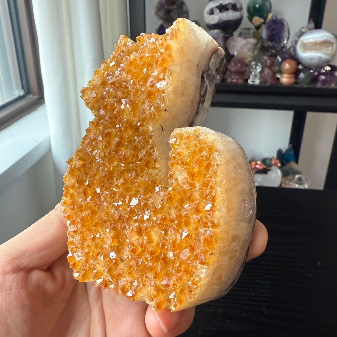 天然石シトリンの猫ちゃん　置物　彫物NO.112303