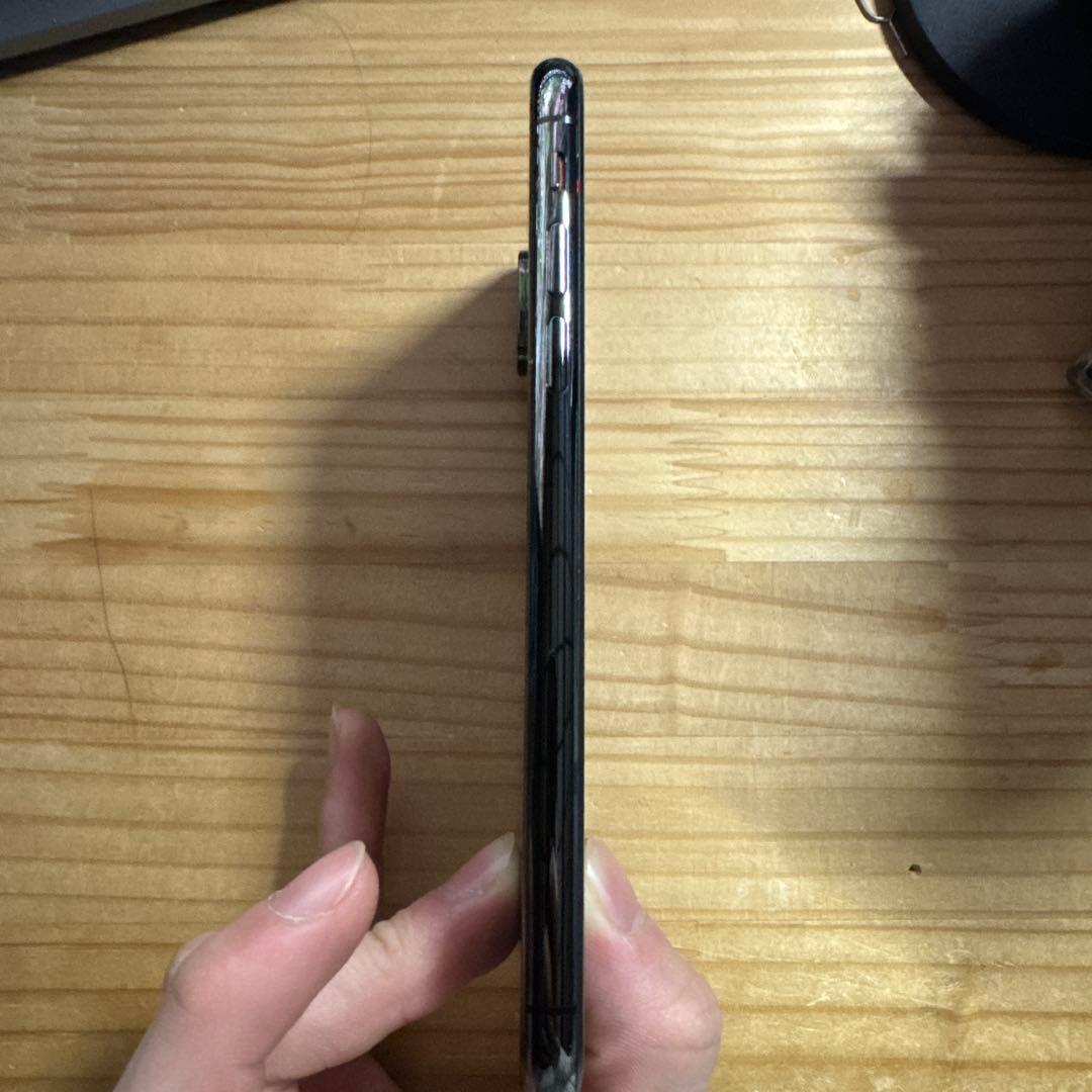 iPhone Xs simフリー