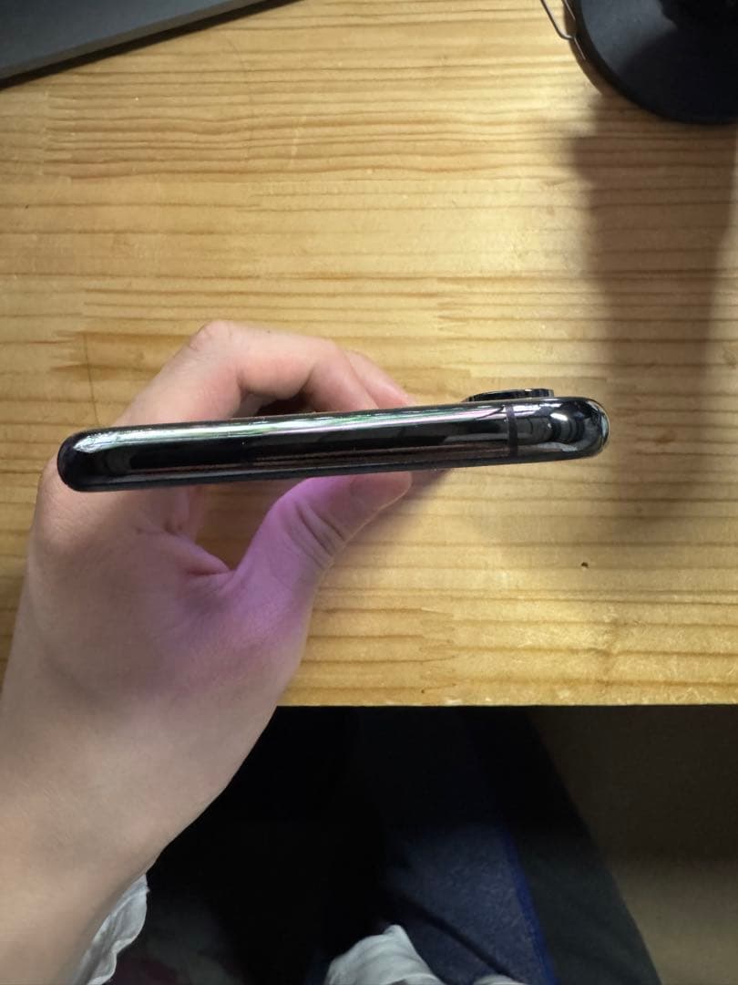 iPhone Xs simフリー