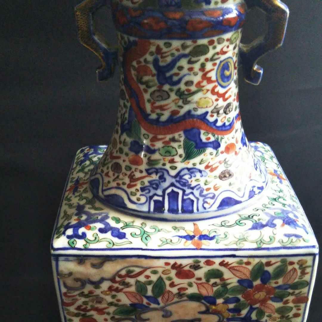 ※中国古美術/五彩纏枝賢人龍紋隻耳四方大瓶(款:大明万暦年製)