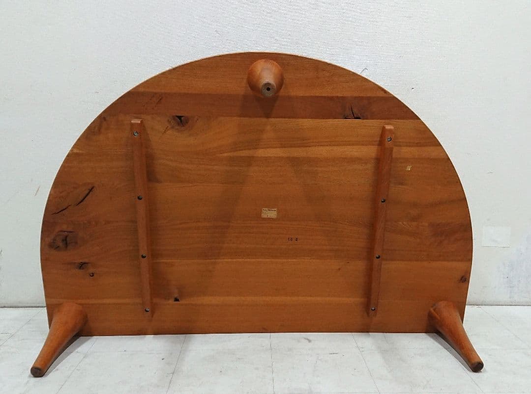 飛彈産業 キツツキ 森のことば 半円形 リビングテーブル 19万円