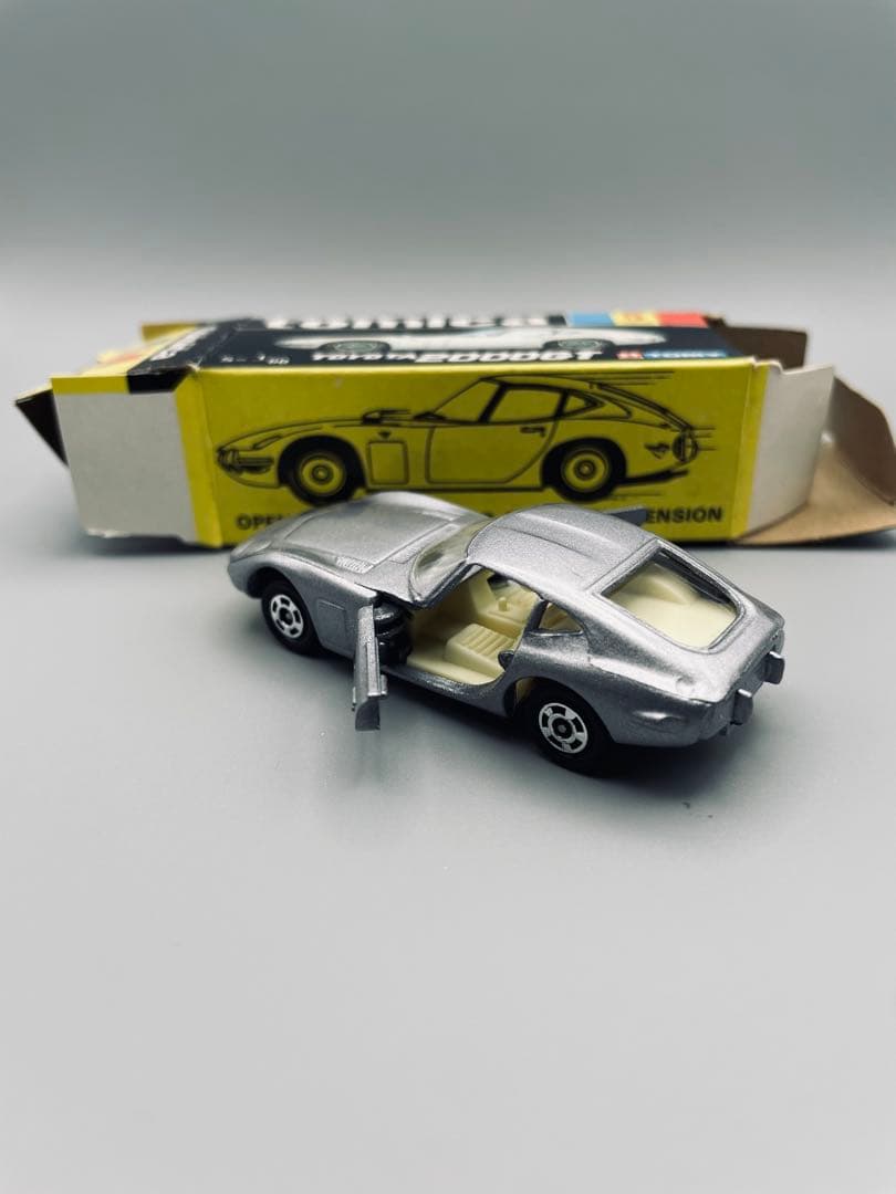 トミカ 黒箱No.5 トヨタ2000GT
