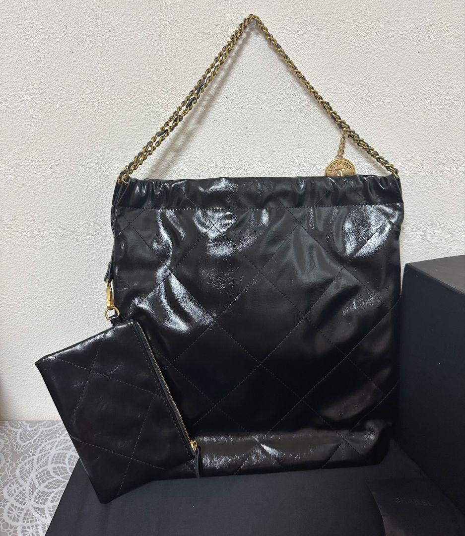 CHANEL ノベルティレザーショルダーバッグブラック