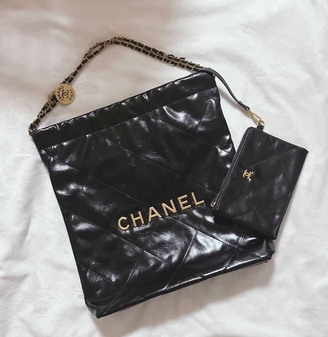 CHANEL ノベルティレザーショルダーバッグブラック