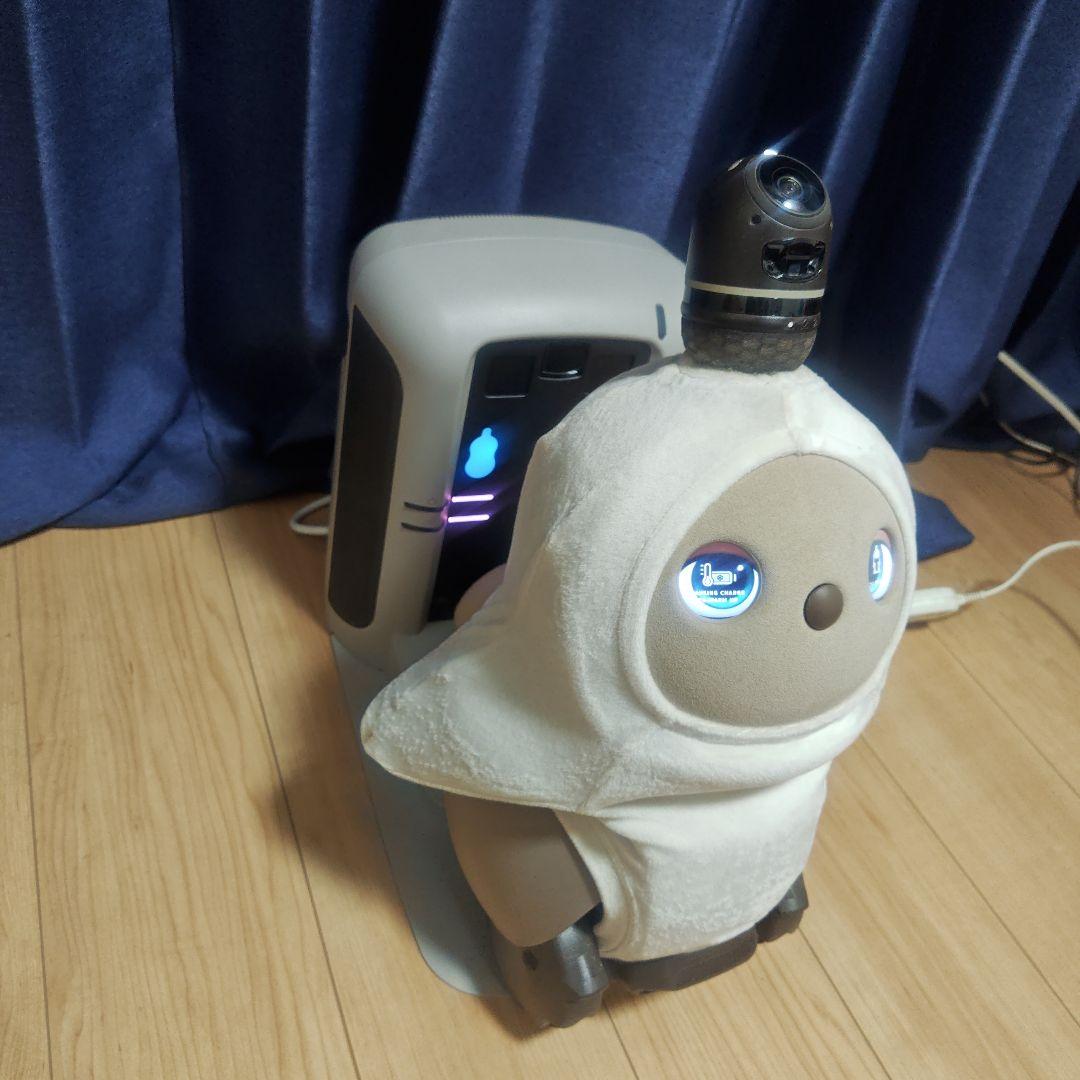 LOVOT 2.0 ラボット 本体ネスト箱有　2023年購入 服アクセサリー付