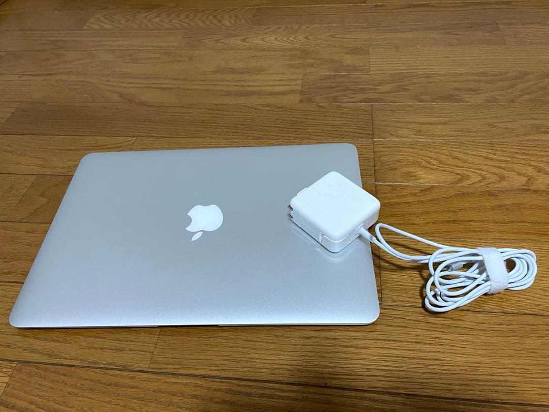 MacBook Air 13インチ シルバー (2014)