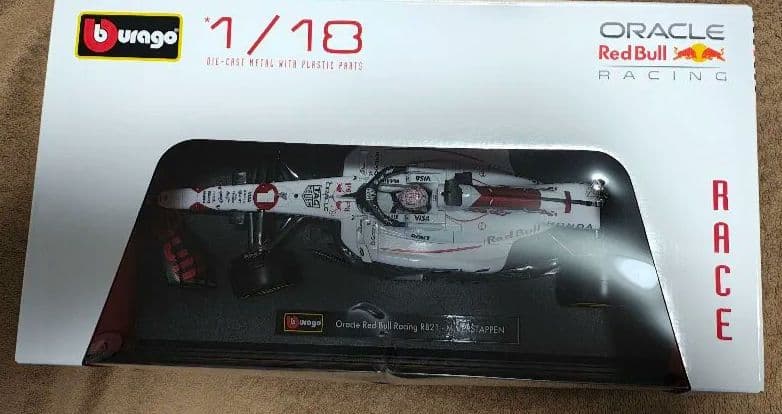 1/18 ブラーゴ RB21 2025年フェルスタッペン日本GPモデル
