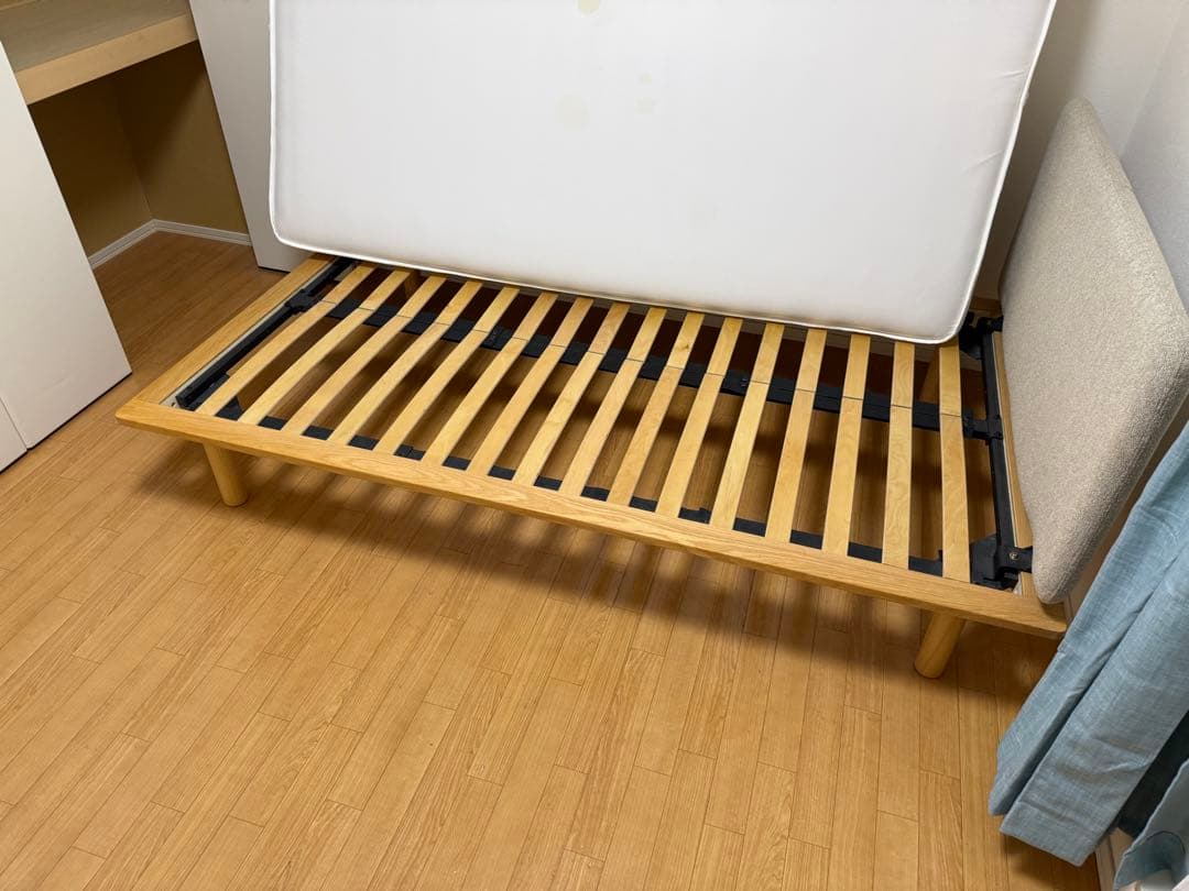 無印良品、セミダブルベッドバックガード付、高密度スプリングマットレス