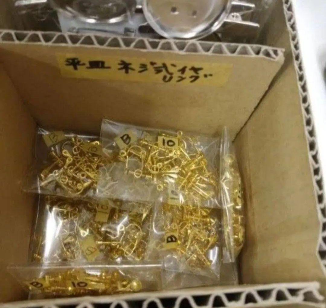 B品ハンドメイドアクセサリーパーツまとめて販売！ヘアピン コサージュ カニカン