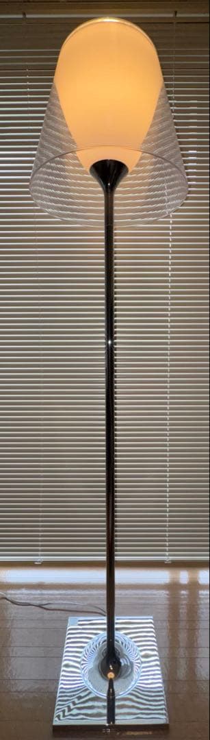 フロアスタンド Links