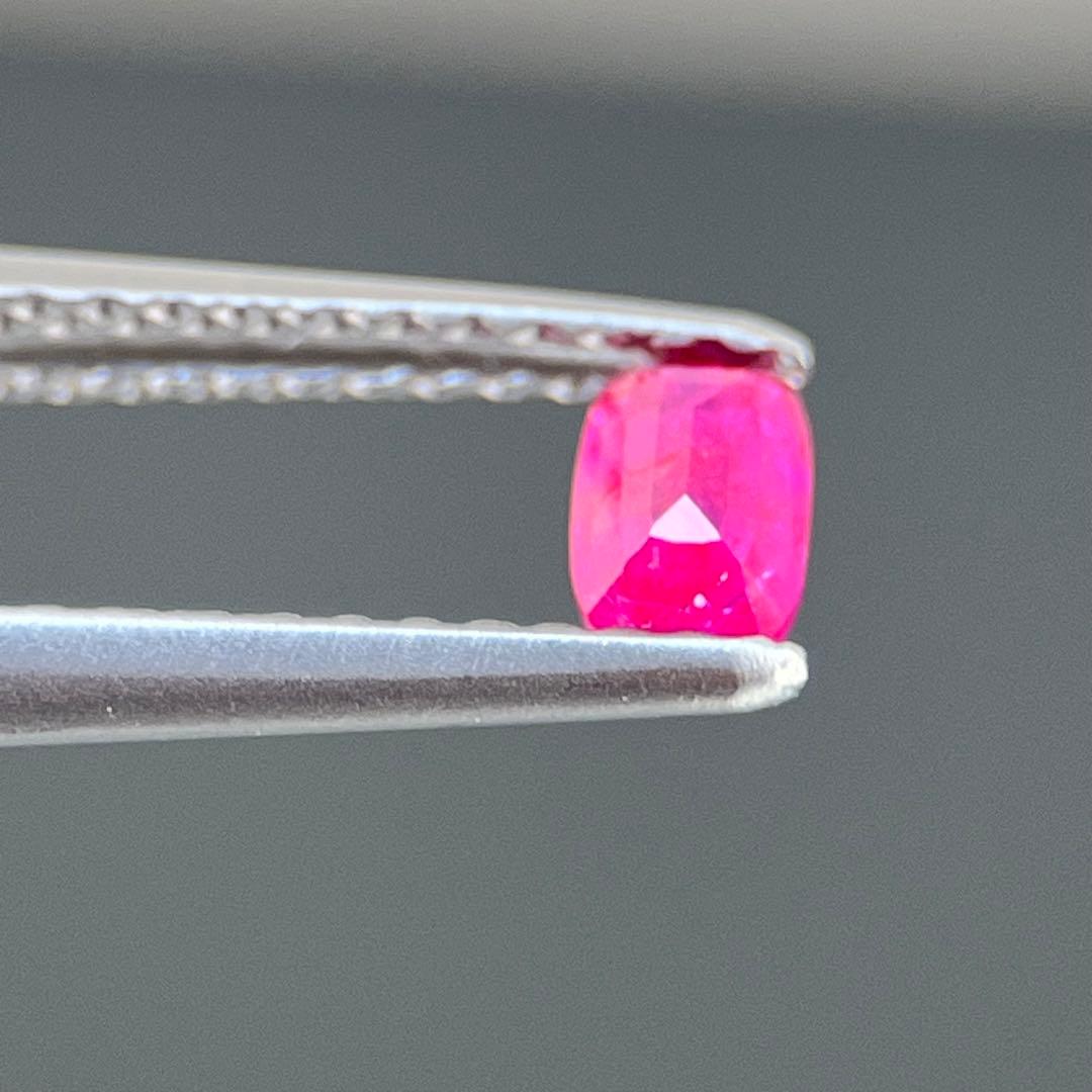 スリランカ産非加熱天然ルビールース