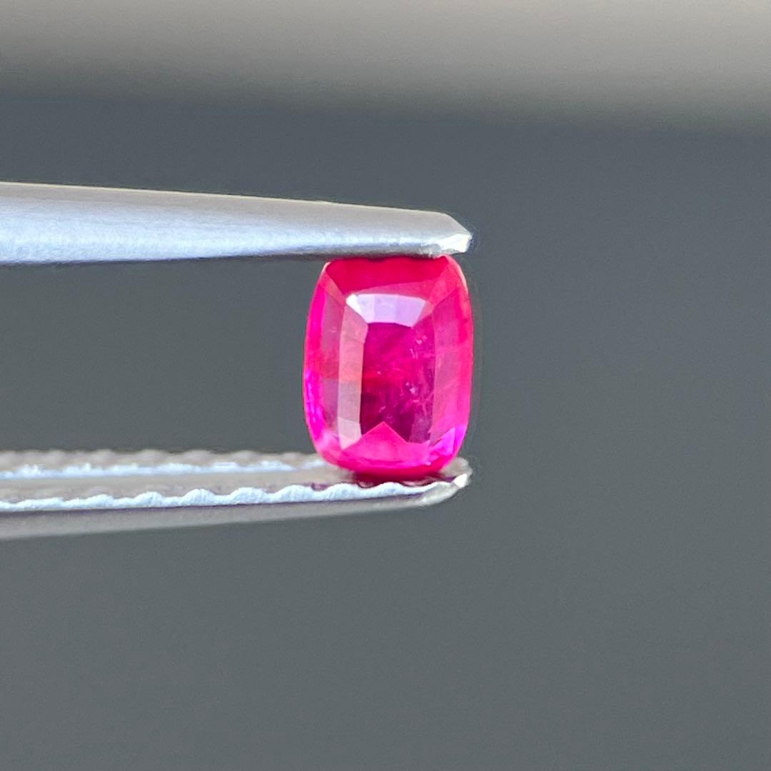 スリランカ産非加熱天然ルビールース