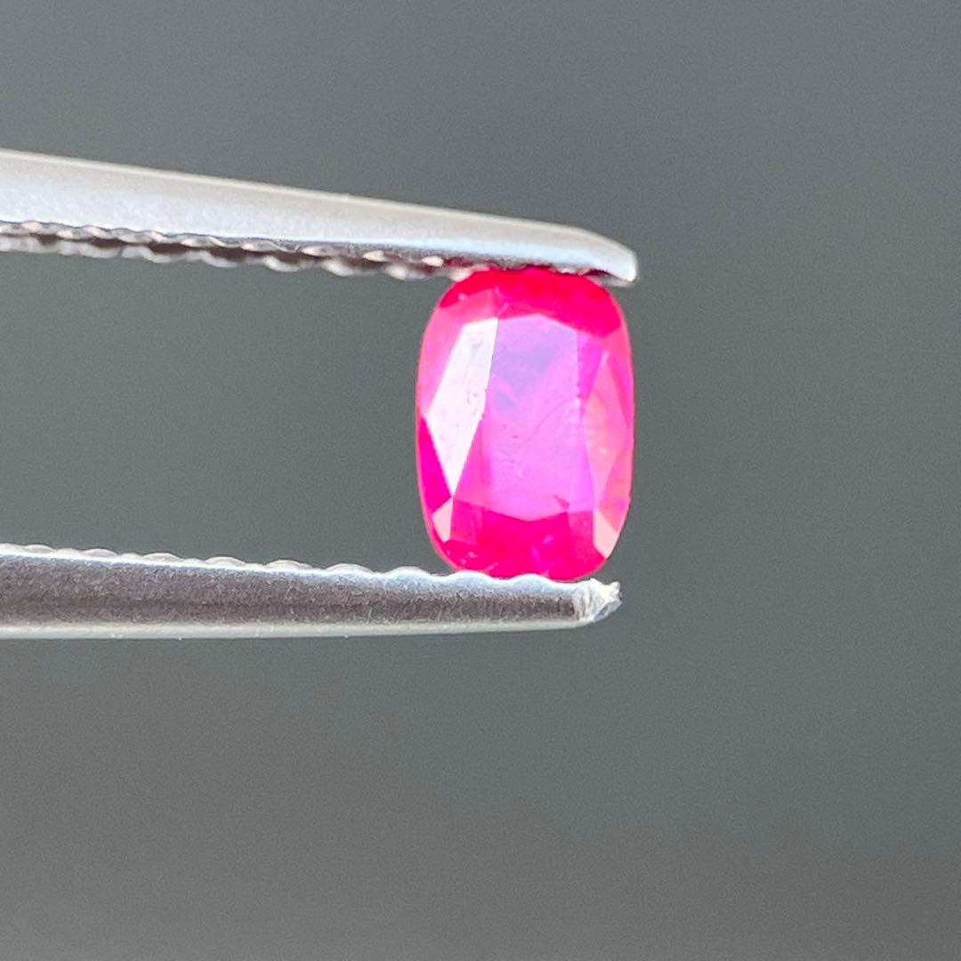 スリランカ産非加熱天然ルビールース