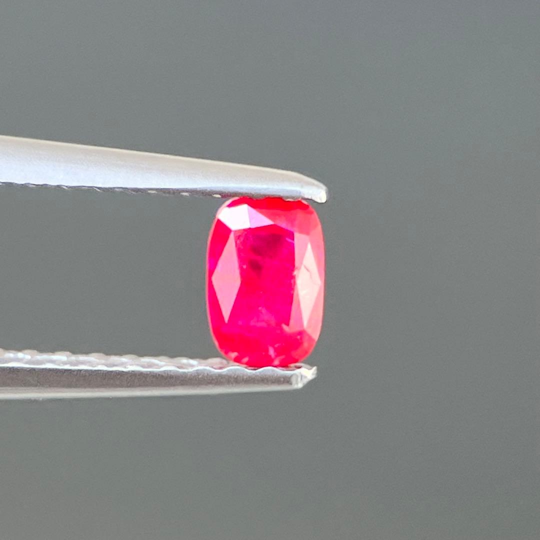 スリランカ産非加熱天然ルビールース