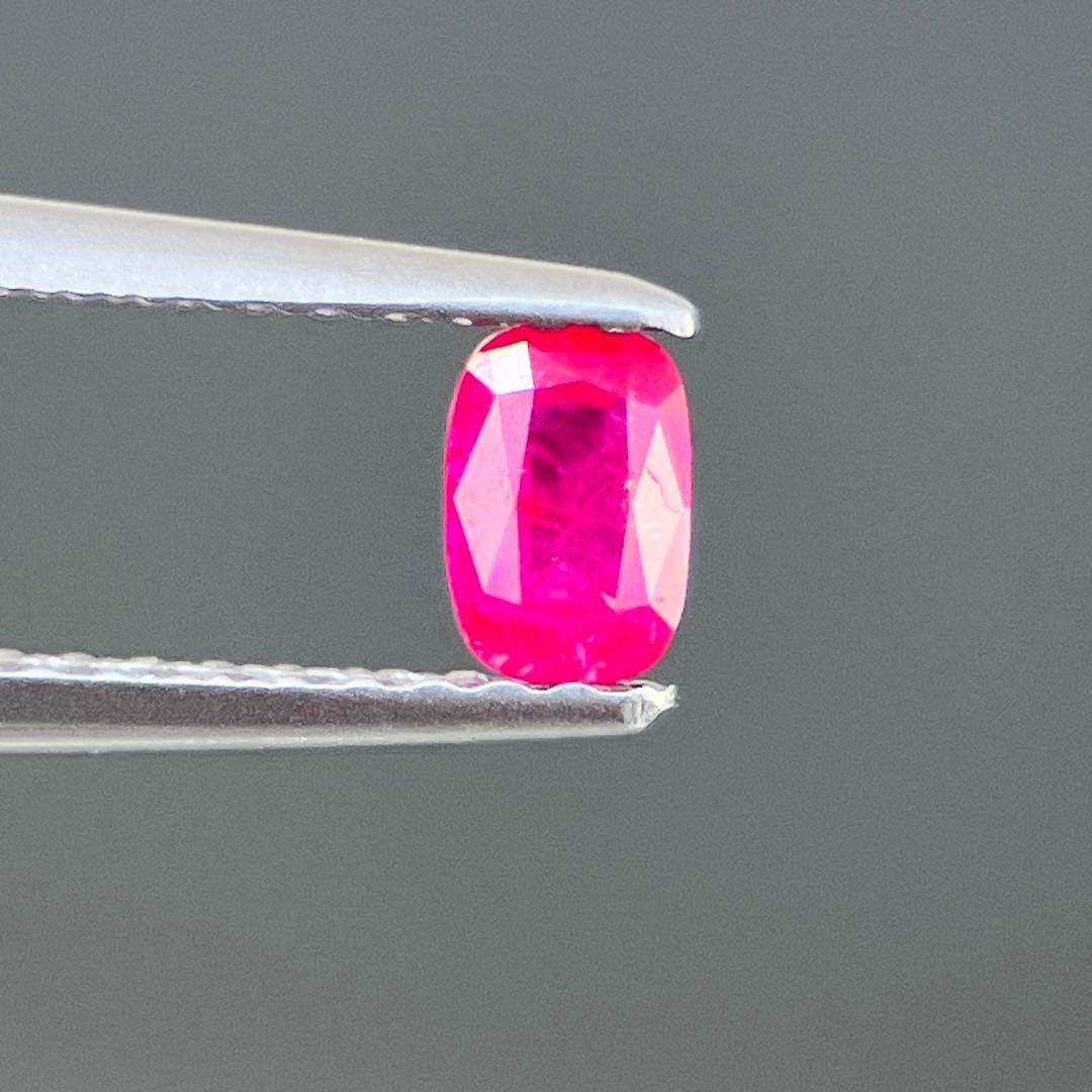 スリランカ産非加熱天然ルビールース