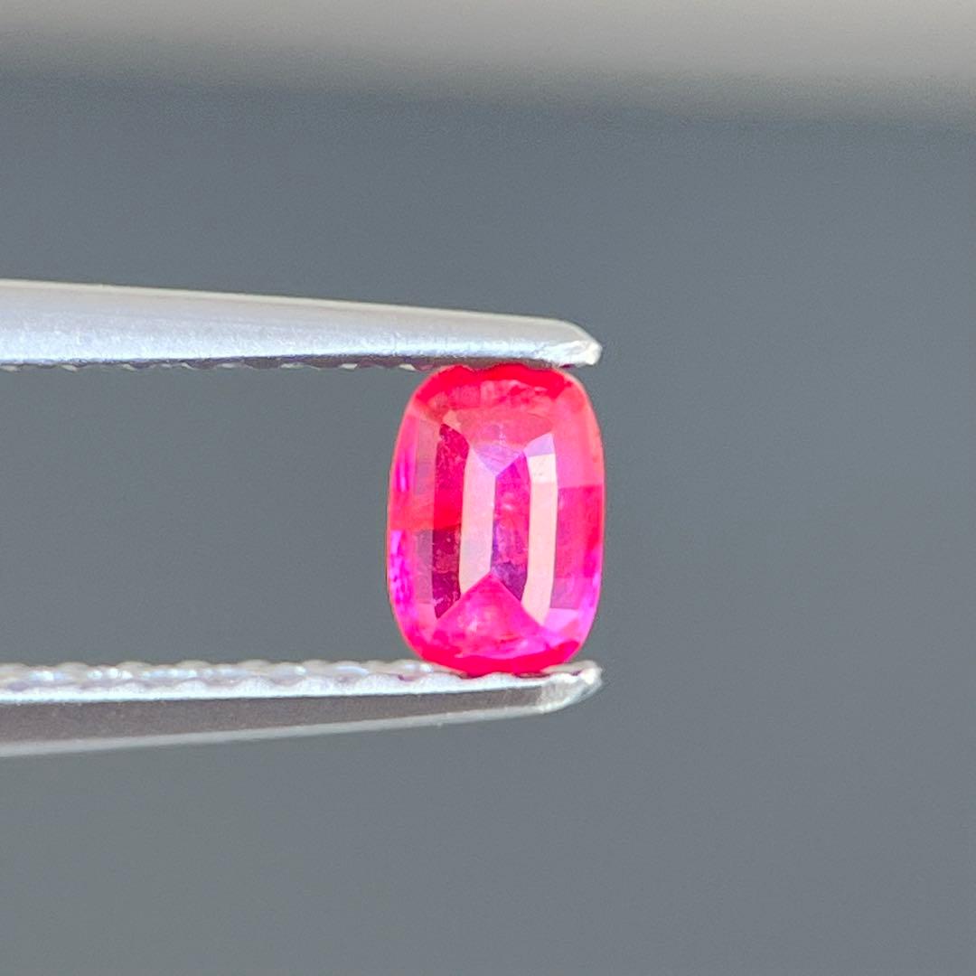 スリランカ産非加熱天然ルビールース