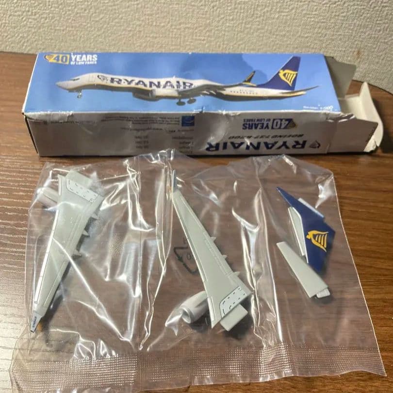 RYANAIR 40周年記念 Boeing 737 1/200「訳あり」