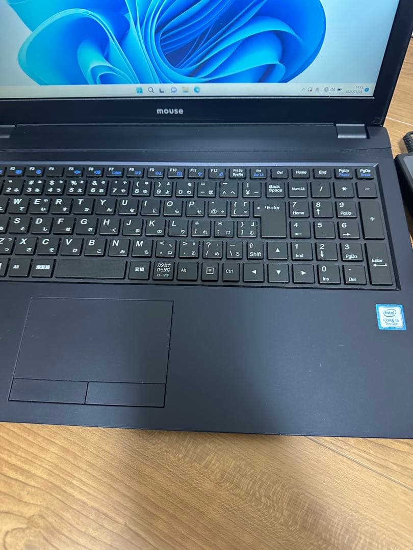 Mouse i5第7世代SSD240GB,メモリ8GB、15.6インチ