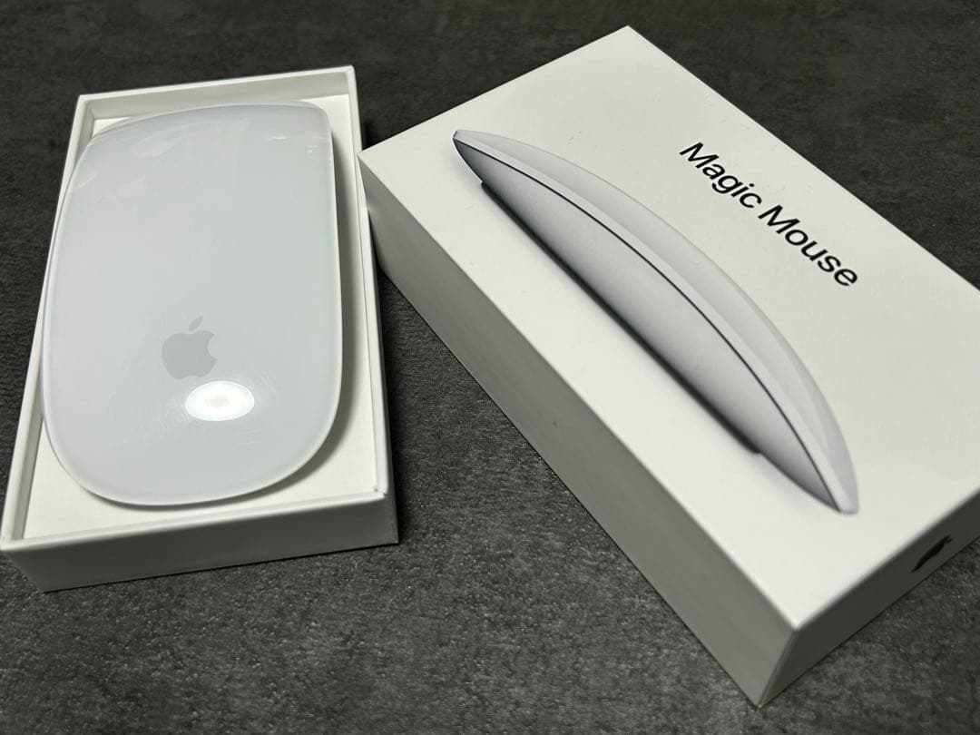 Apple MacBook Air 本体、Magic Mouse