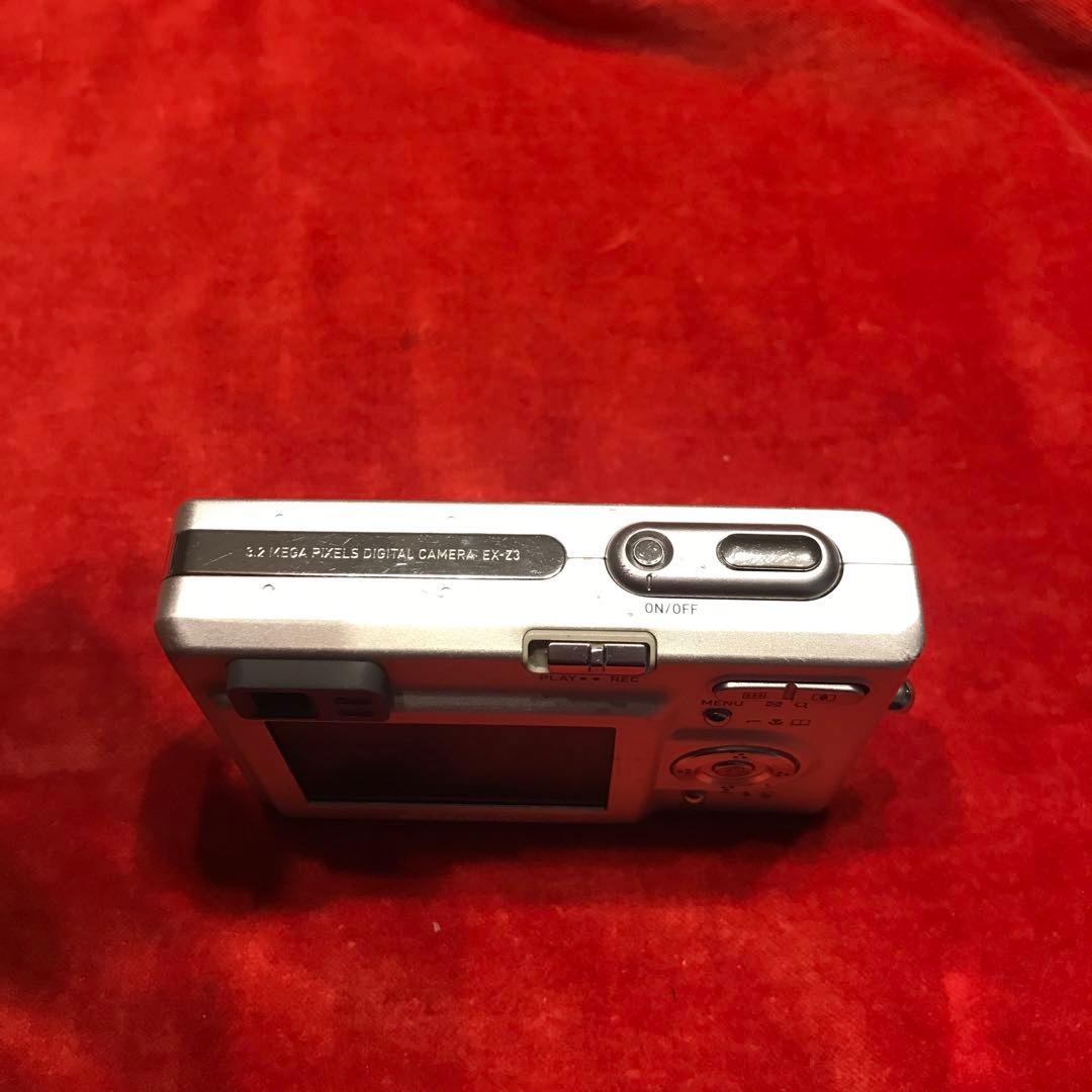 美品　動作良好！　EX-Z3 CASIO（カシオ）　EXILIM
