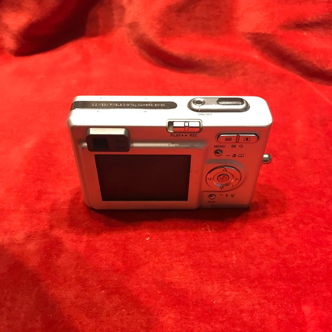 美品　動作良好！　EX-Z3 CASIO（カシオ）　EXILIM
